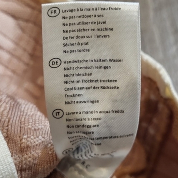 UK Forever Unique Sleeveless Embroidered Bodycon Bandage Dress, Size 0 - Picture 16 of 16